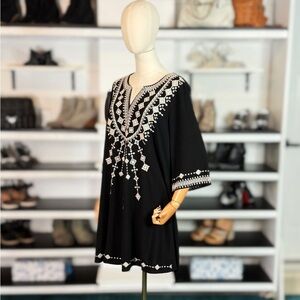 Savanna Jane Black & White Embroidered Tunic Dress – Size L